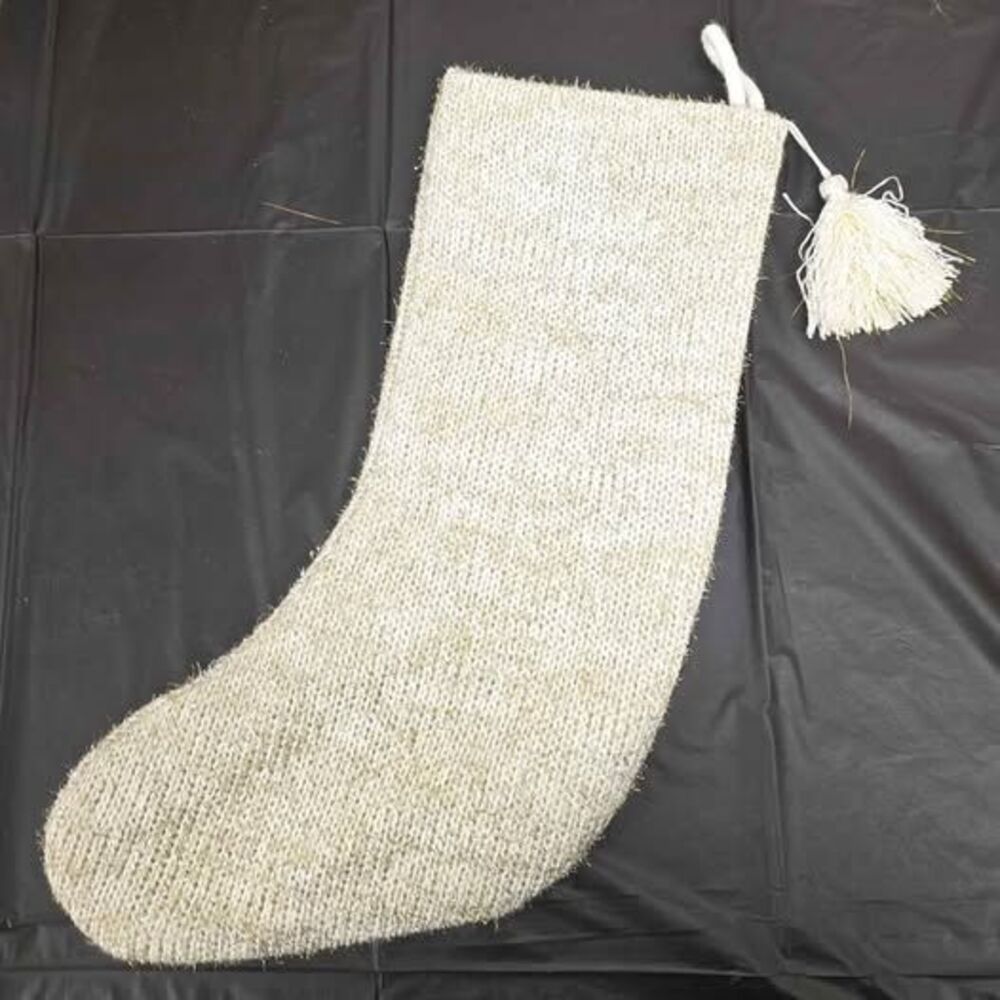 Wondershop Christmas Stockings, Gold & off-white, set of 4 - NEW - Picture 4 of 6